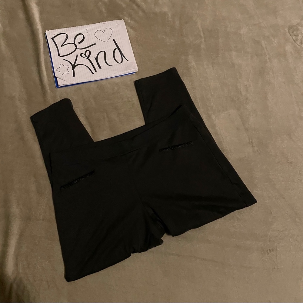 Gap Capris